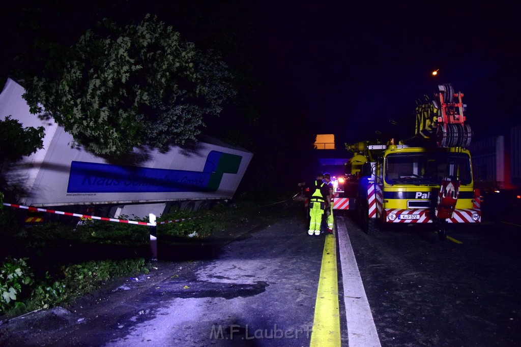 Schwerer VU A 3 Rich Oberhausen Hoehe AK Leverkusen P104.JPG - Miklos Laubert